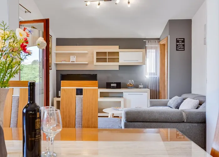 Dina Apartamento Zadar
