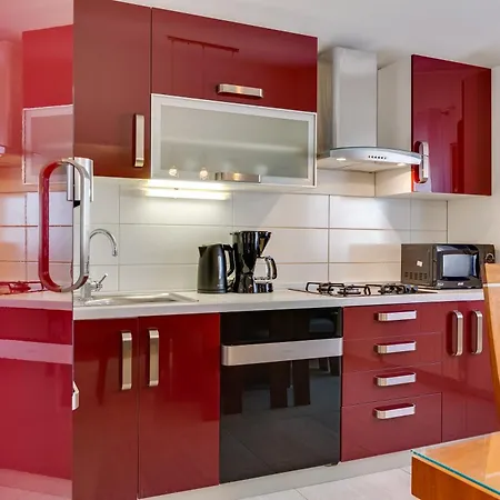 Apartment Dina *