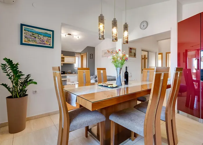 Dina 公寓 扎达尔